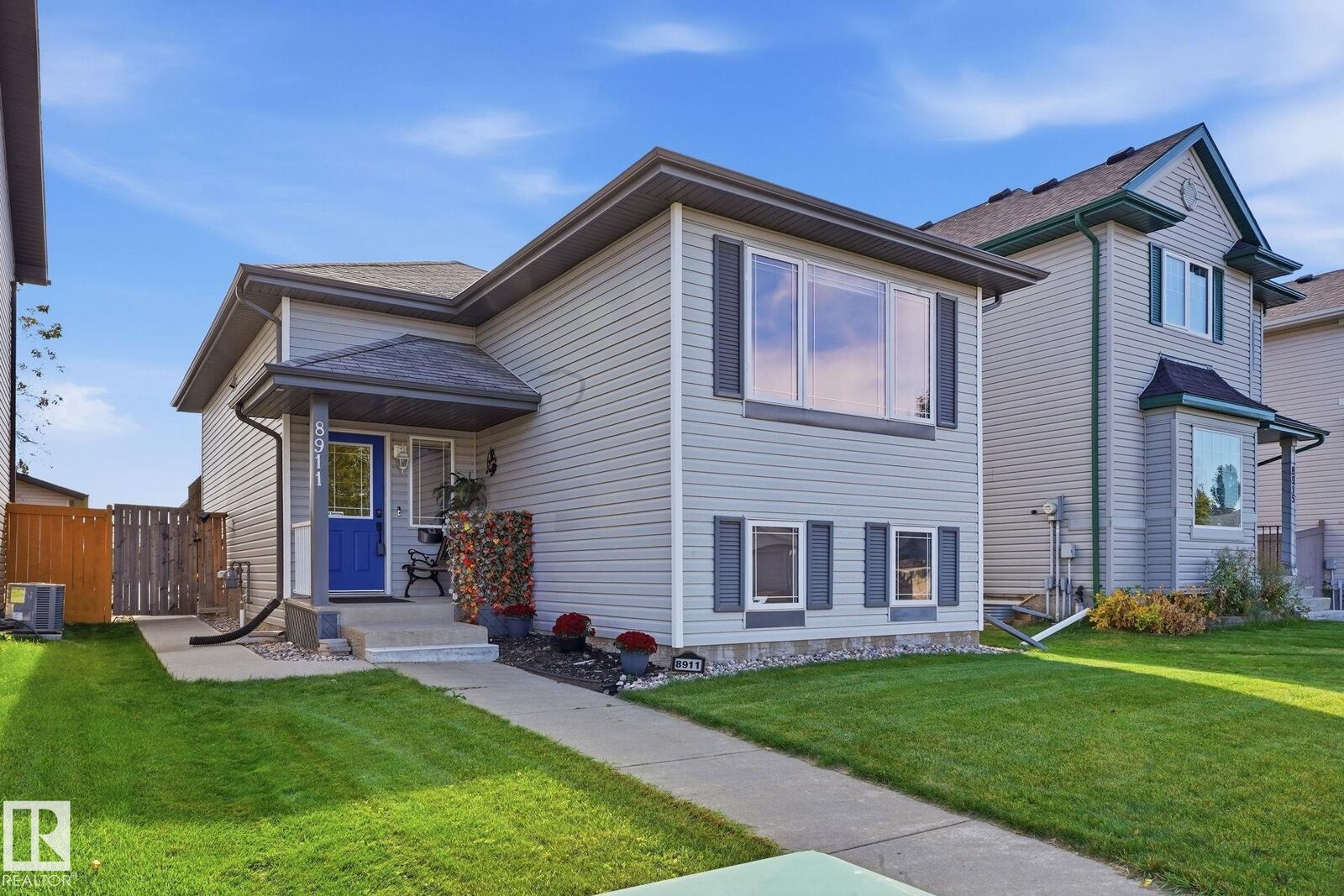 Property Photo: 8911 173 Avenue NW AB T5Z 3W5
