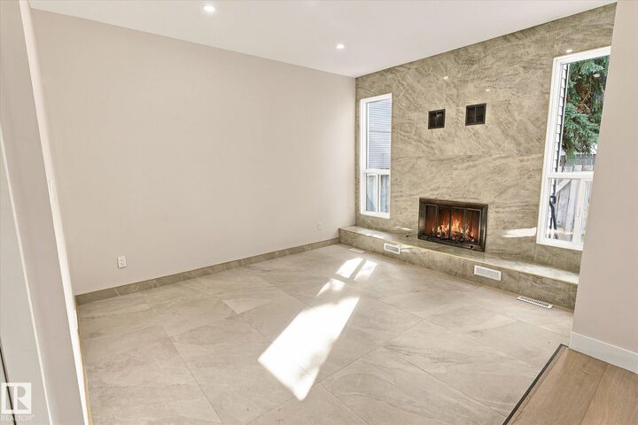 Property Photo:  1415 62 Street NW 37  AB T6L 4K1 