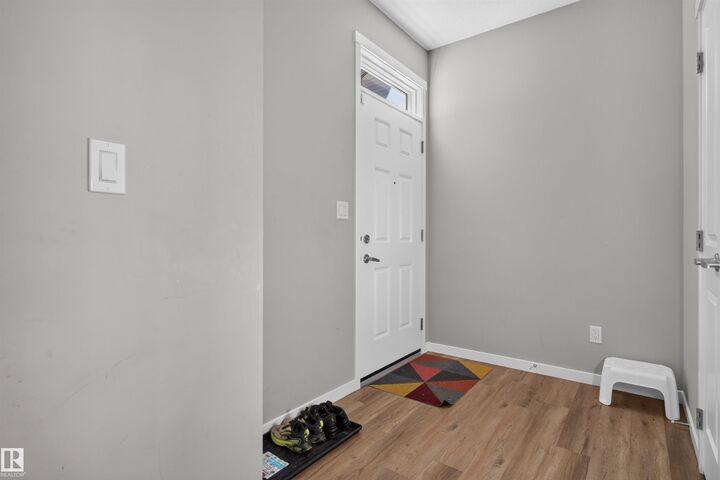 Property Photo:  15150 26 Street NW  AB T5Y 3Y5 
