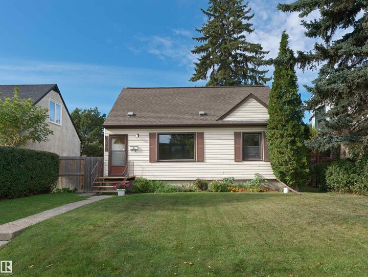 Property Photo: 6810 110 Street NW AB T6H 3E7