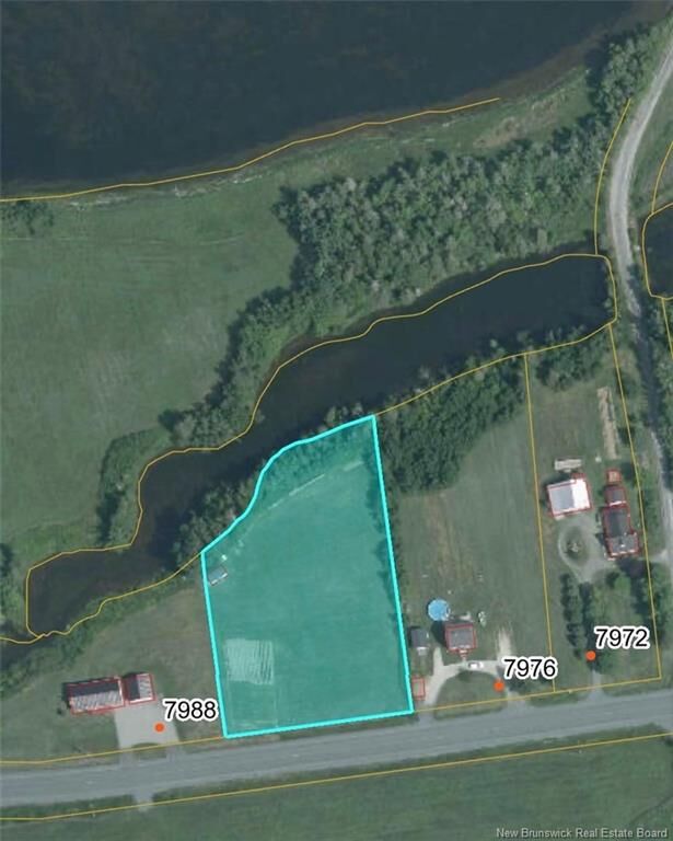 Photo de la propriété:  1.5 Acres Route 117  NB E1N 5K5 