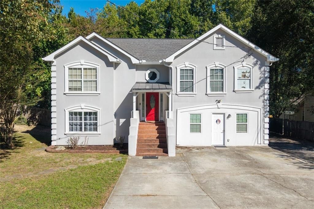 Property Photo:  61 Oxford Brook Way  GA 30046 