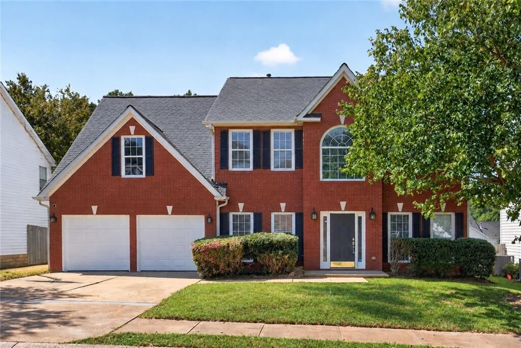 Property Photo:  1312 Woodland View Road  GA 30043 