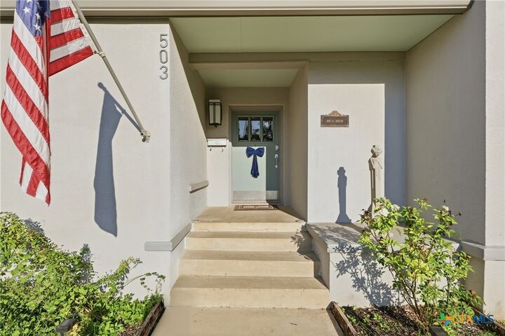 Property Photo: 503 S Austin Street TX 78155