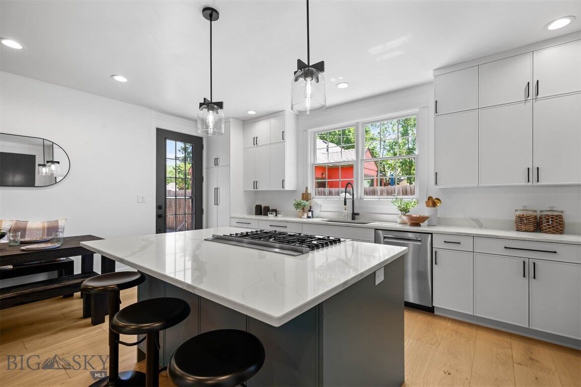 Property Photo:  623 N Grand  MT 59715 