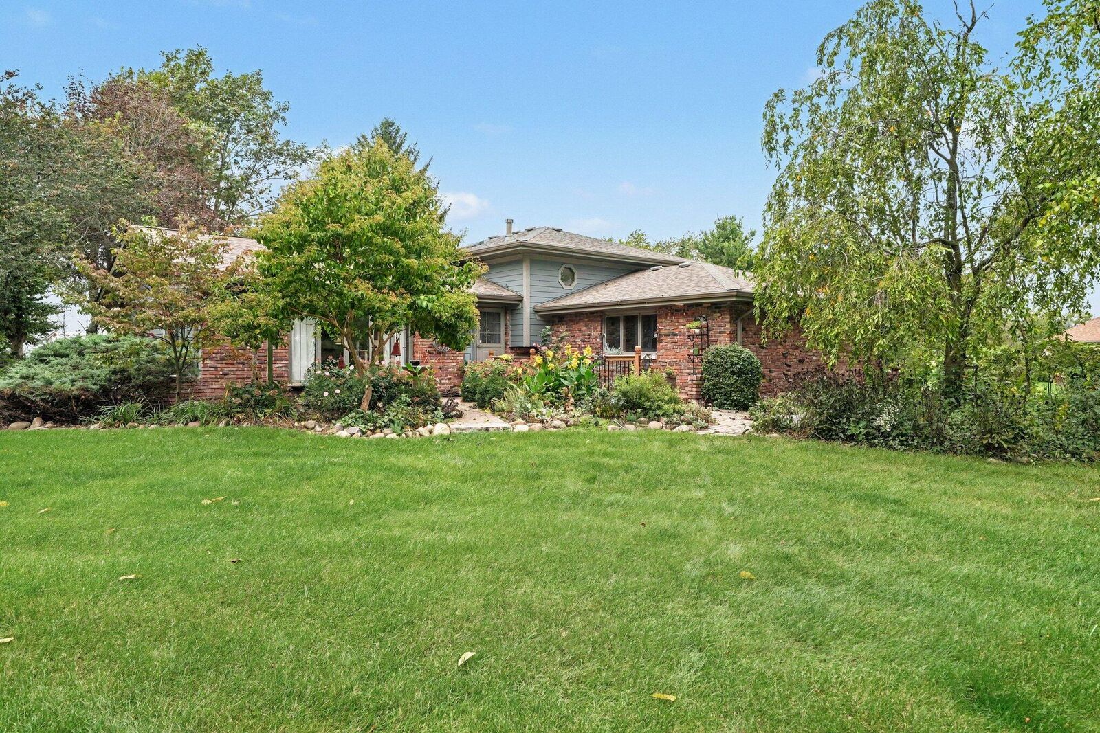 Property Photo:  11858 Linden Street  IN 46303 