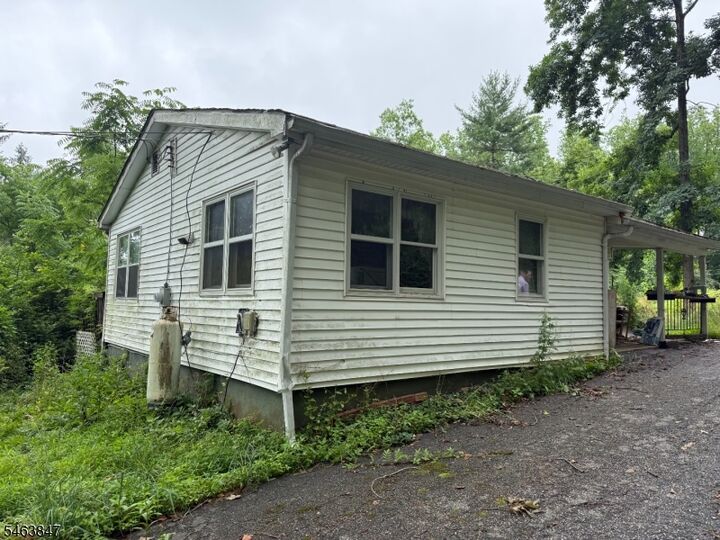 Property Photo:  14 Landsdown Rd  NJ 08801 