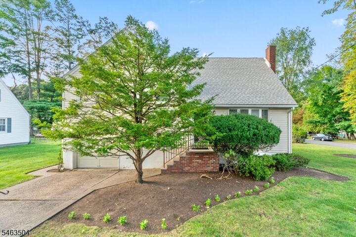 Property Photo: 257 Hamilton Rd NJ 07666