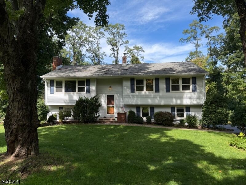 Property Photo: 7 Valley View Rd NJ 07930