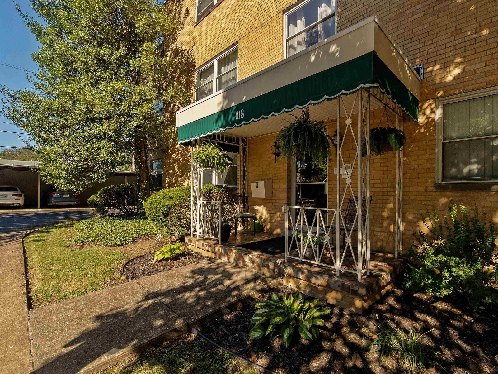 Property Photo:  618 11th Ave  WV 25701 