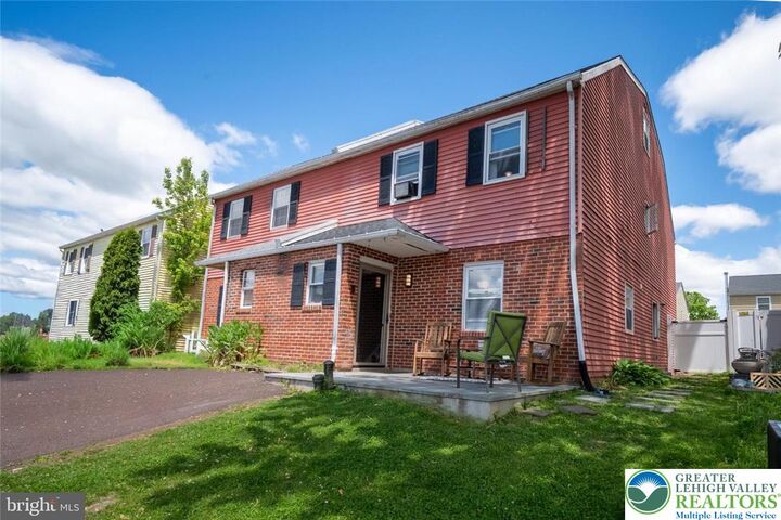 Property Photo: 7 Naylor Court PA 18951