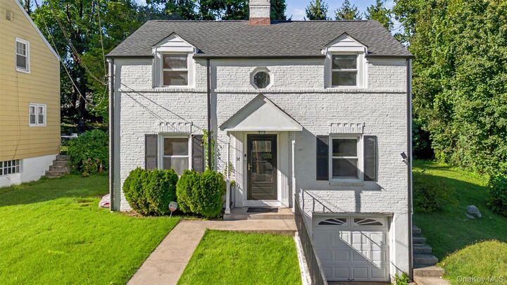 Property Photo:  36 Maryton Road  NY 10603 