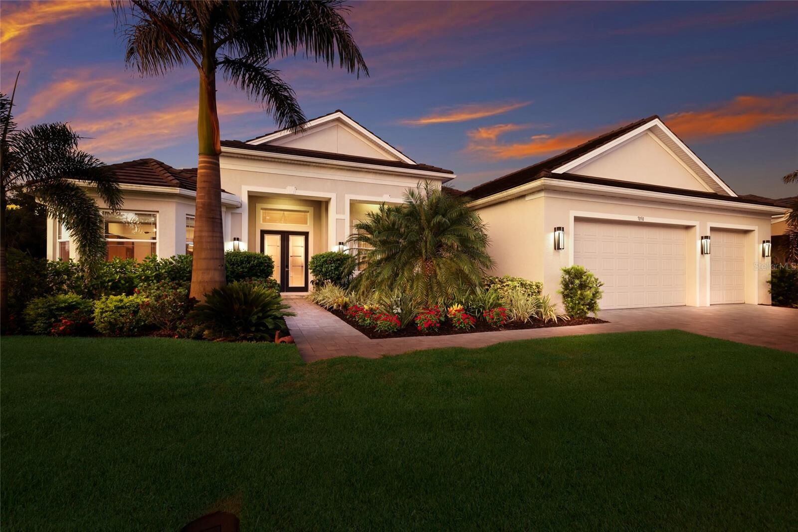 Property Photo: 7050 Tamworth Parkway FL 34241