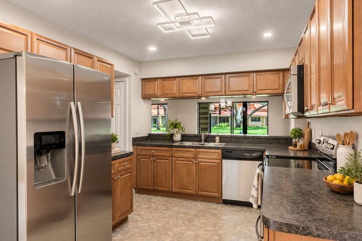 Property Photo:  8235 Ambrose Cove Way  FL 32819 