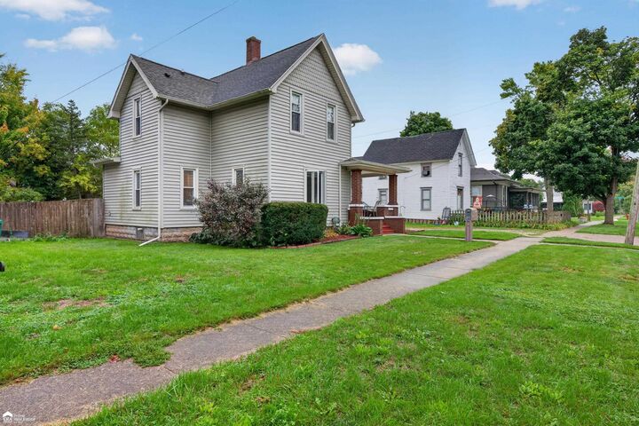 Property Photo: 206 N Marquette Street MI 48429