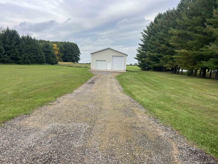 Property Photo: 3068 Riley Road MI 48624
