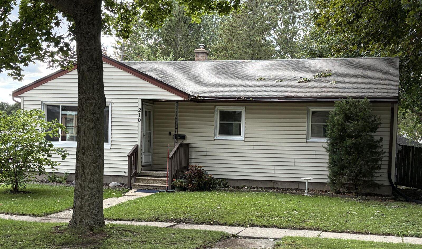 Property Photo:  210 N Monroe St  WI 53094 