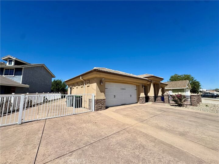 Property Photo:  13880 Evergreen Lane  CA 92395 