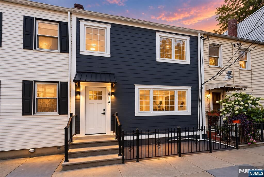 Property Photo:  419 2nd Street  NJ 07302 