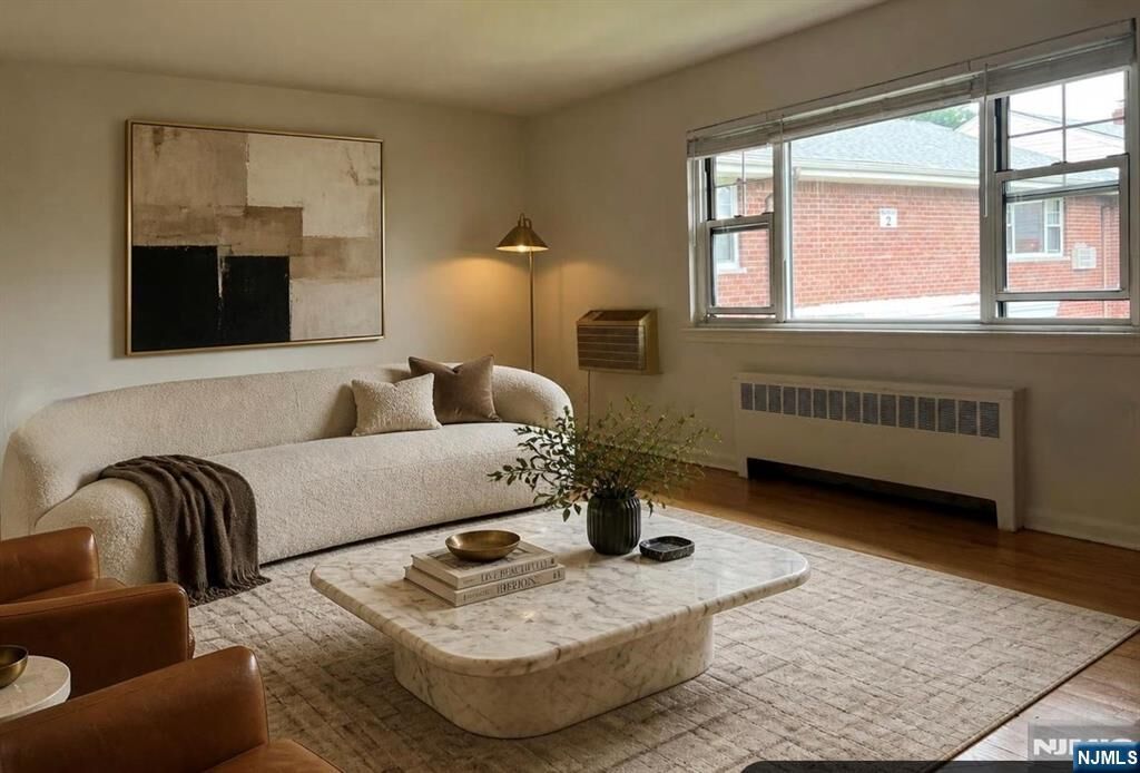 Property Photo:  241 Passaic Street 9B  NJ 07662 