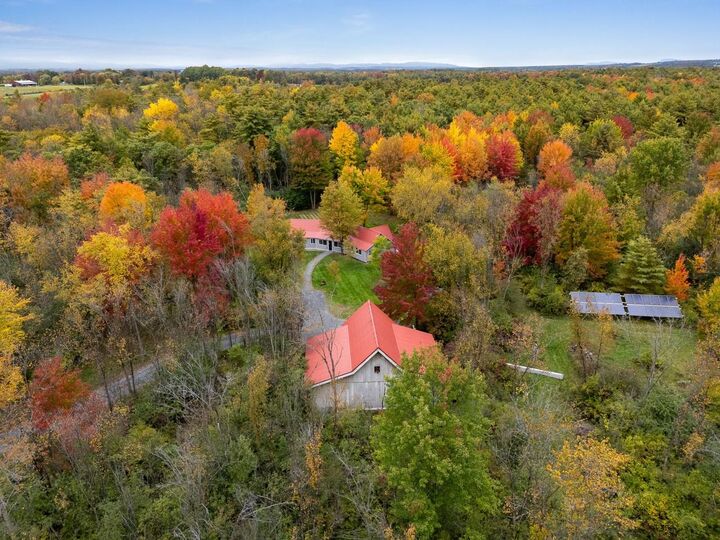 Property Photo: 2088 Town Line Road VT 05491
