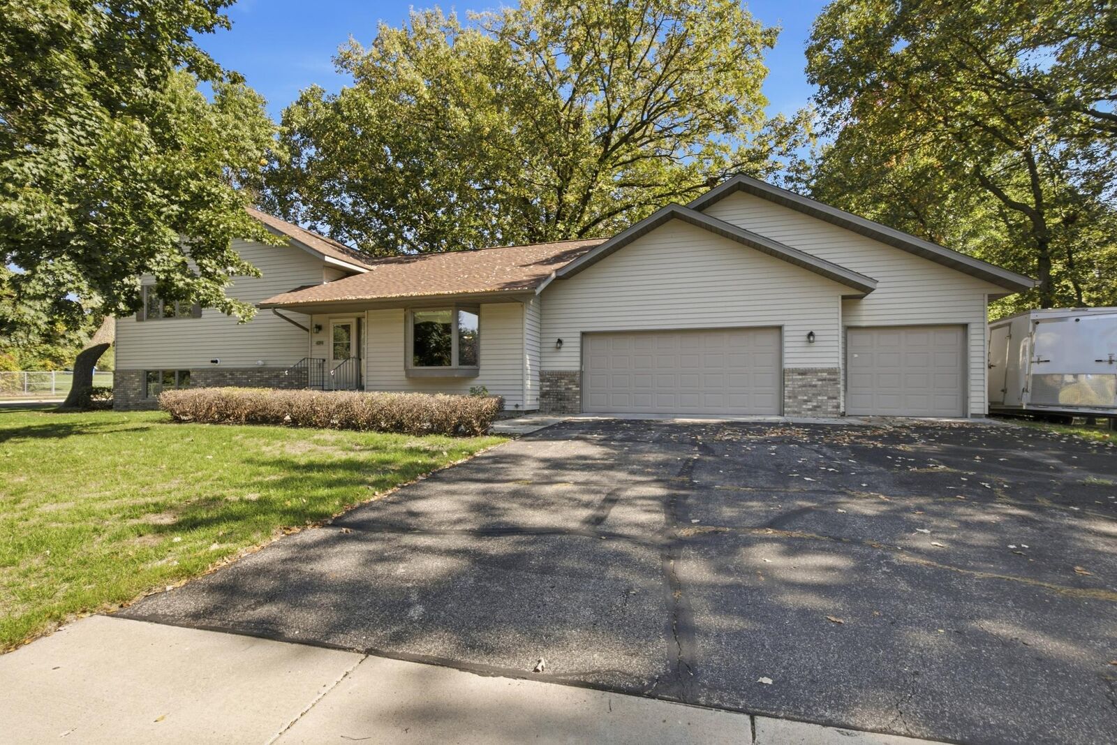 Property Photo:  424 7th Avenue N  MN 56377 