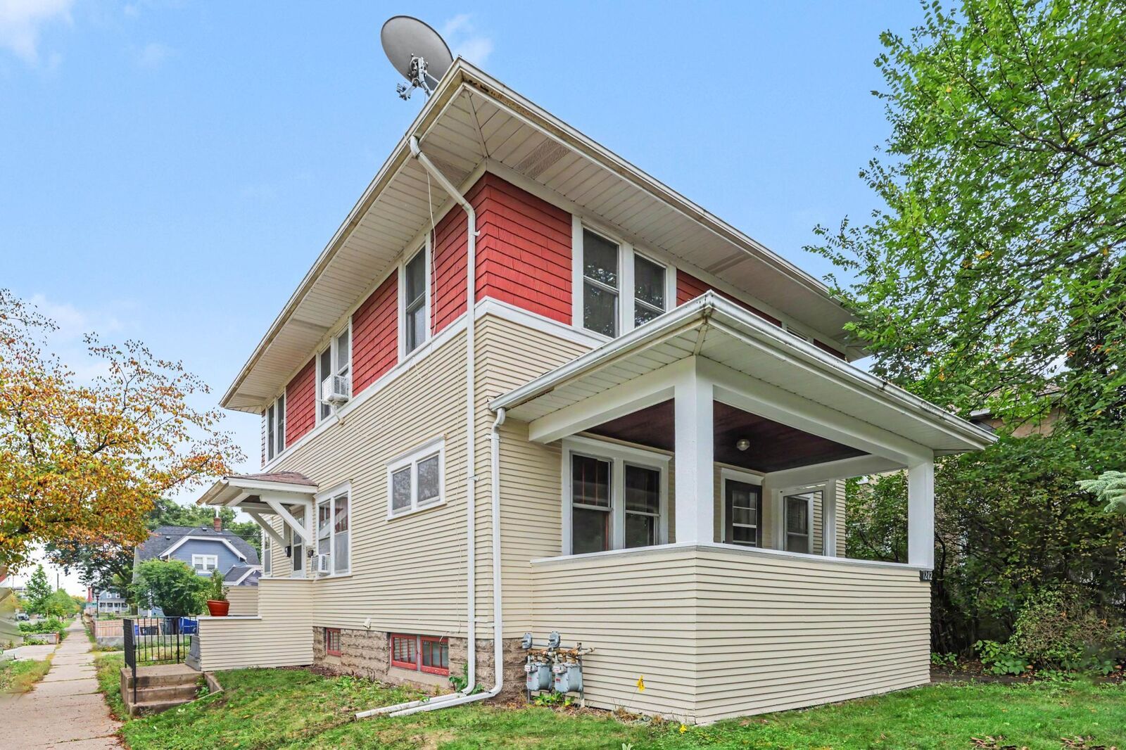 Property Photo:  595 Syndicate Street N  MN 55104 