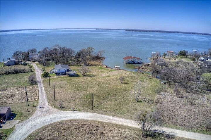 Property Photo:  3892 Thunder Point Drive  TX 75453 