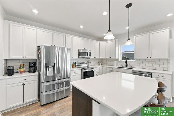 Property Photo:  12920 S 54 Street  NE 68133 