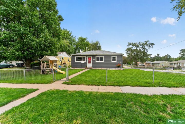 Property Photo:  4454 S 61 Street  NE 68117 