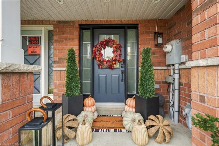 Property Photo:  135 Spicebush Terrace  ON L6X 0J6 