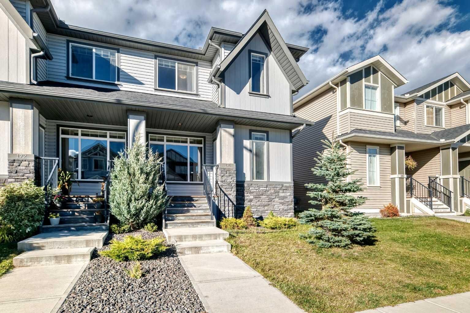 Property Photo:  176 Willow Park  AB T4C 2N2 