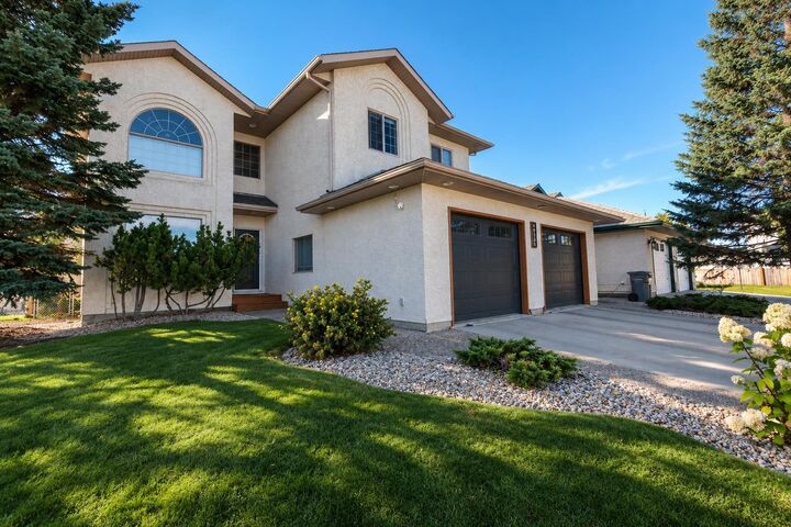 Property Photo: 10235 75A Avenue AB T8W 2M9