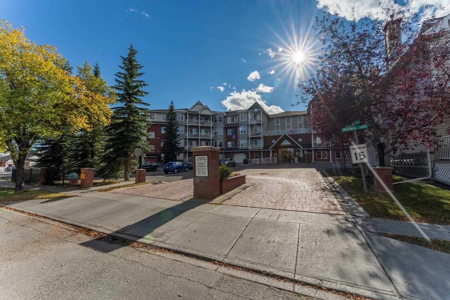 Property Photo:  8 Prestwick Pond Terrace SE 227  AB T2Z 4P3 