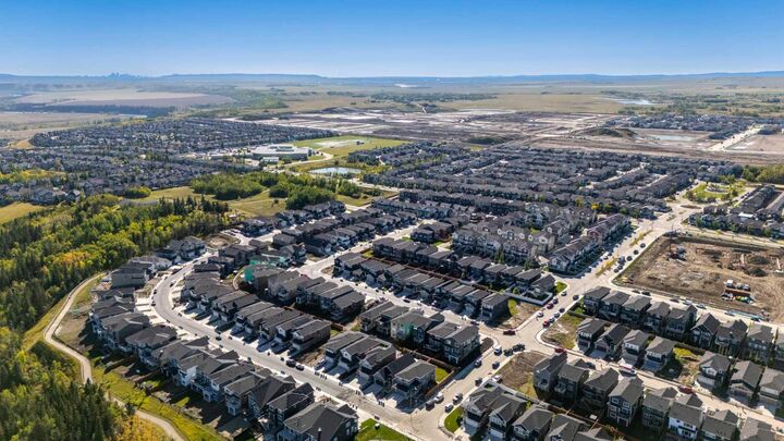 Property Photo:  456 Rivercrest Road  AB T4C 3C6 