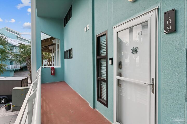 Property Photo: 1390 Ft Pickens Rd 109 FL 32561