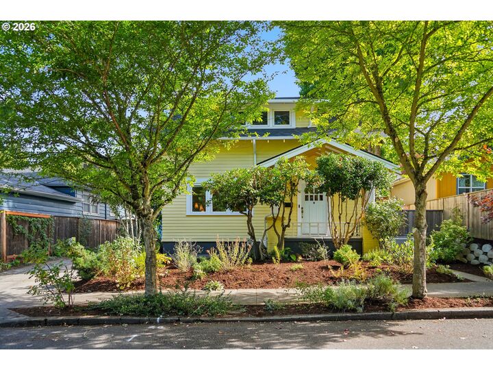 Property Photo: 516 SE 54th Ave OR 97215