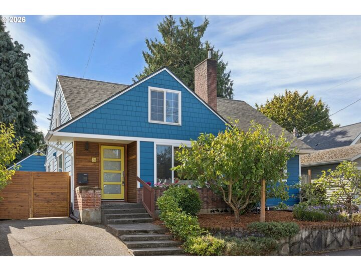 Property Photo: 26 NE Stafford St OR 97211