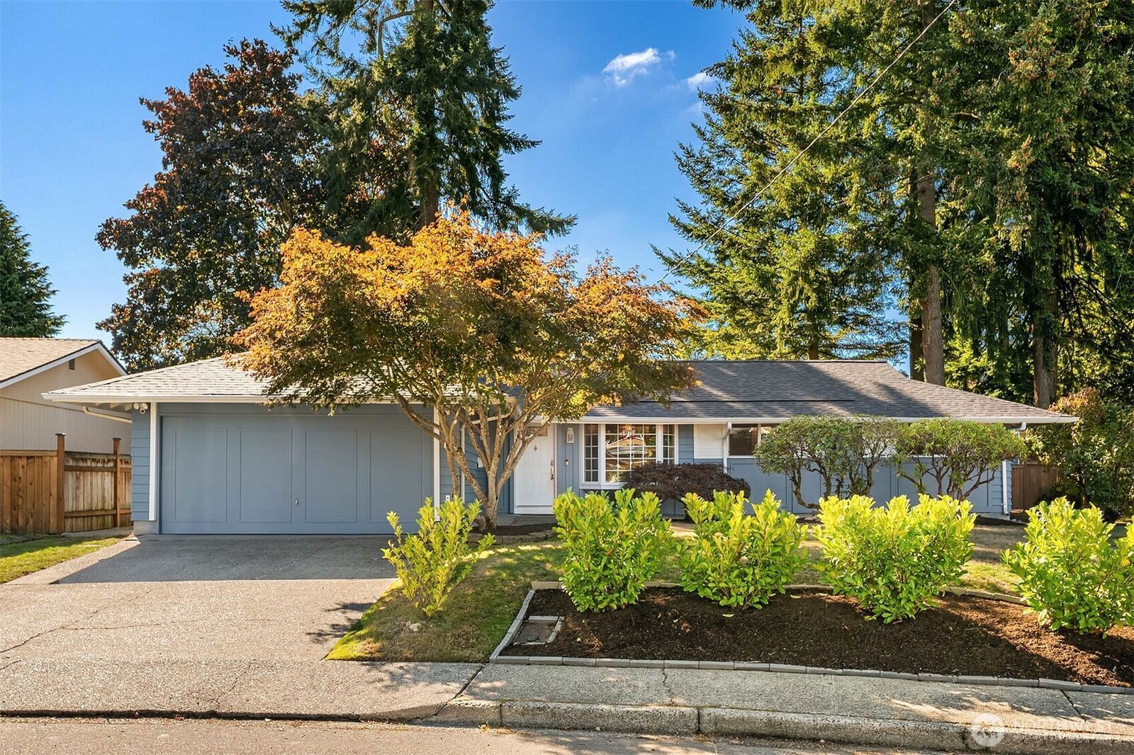 Property Photo:  3917 NE 11th Place  WA 98056 