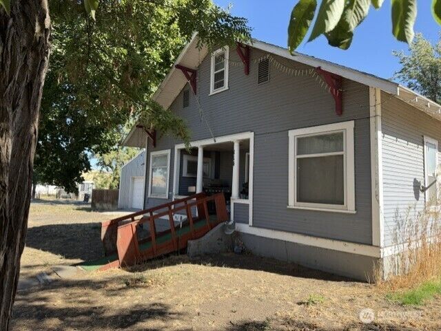 Property Photo:  114 N F Street  WA 99348 
