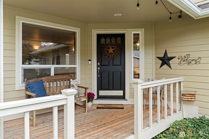 Property Photo:  5519  Ken Jan Court SE  WA 98503 