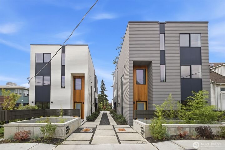 Property Photo: 4405 S Holly Street WA 98118