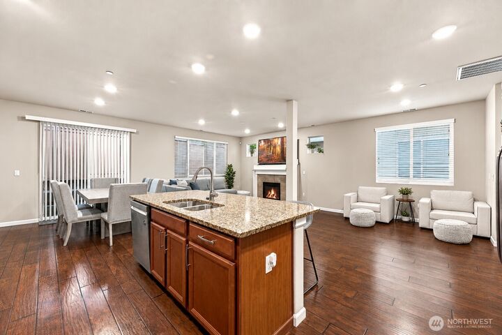 Property Photo:  2733  197th Lane SW B  WA 98036 
