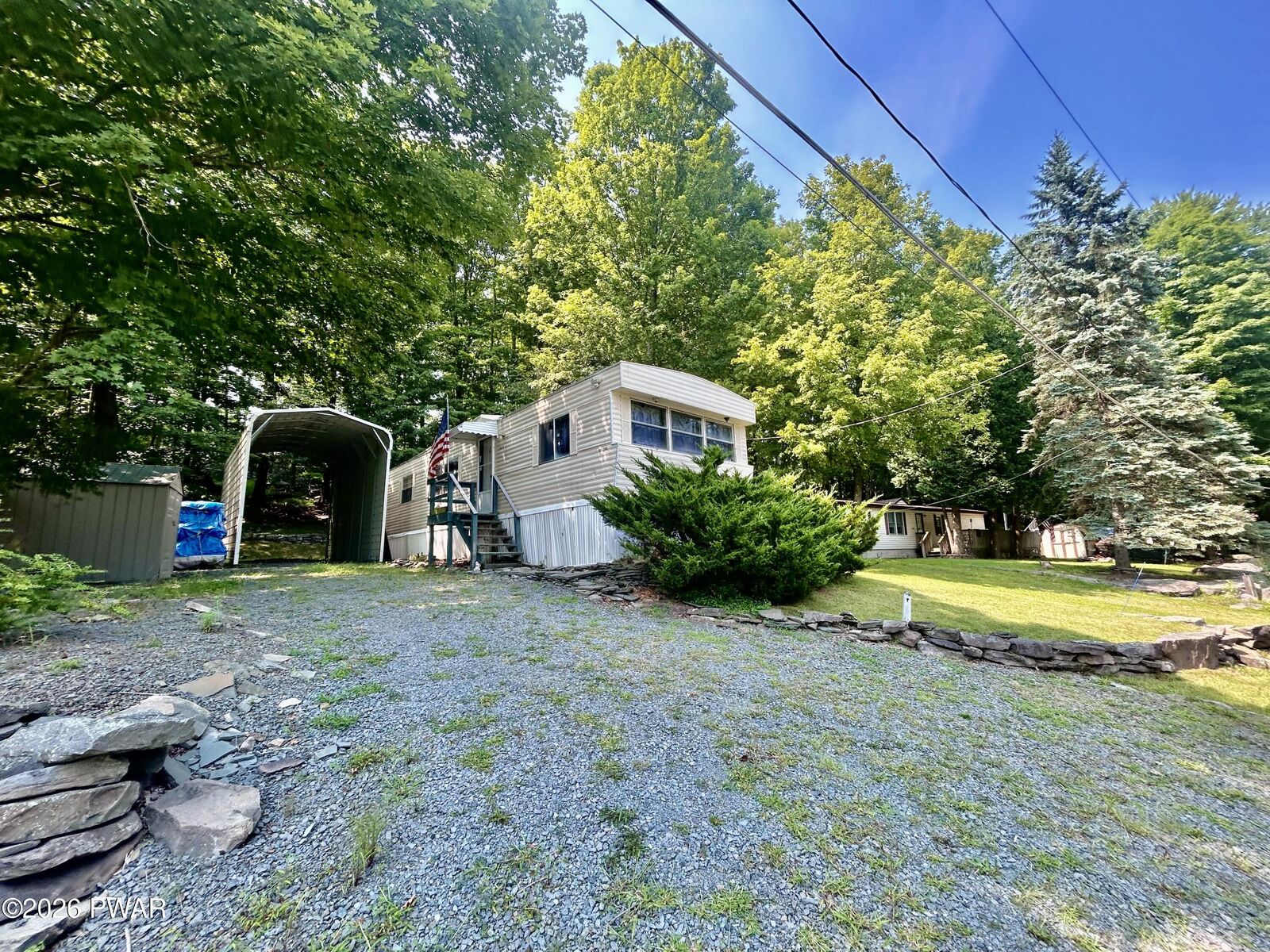 Property Photo:  160 Oak Drive  PA 18426 