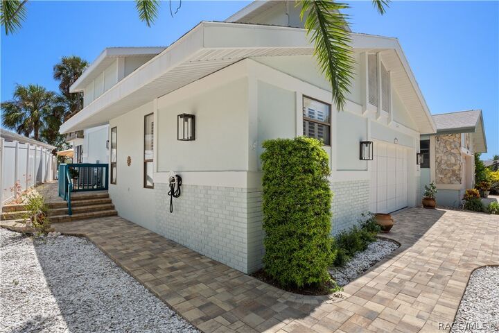 Property Photo: 5248 S Riverview Circle FL 34448