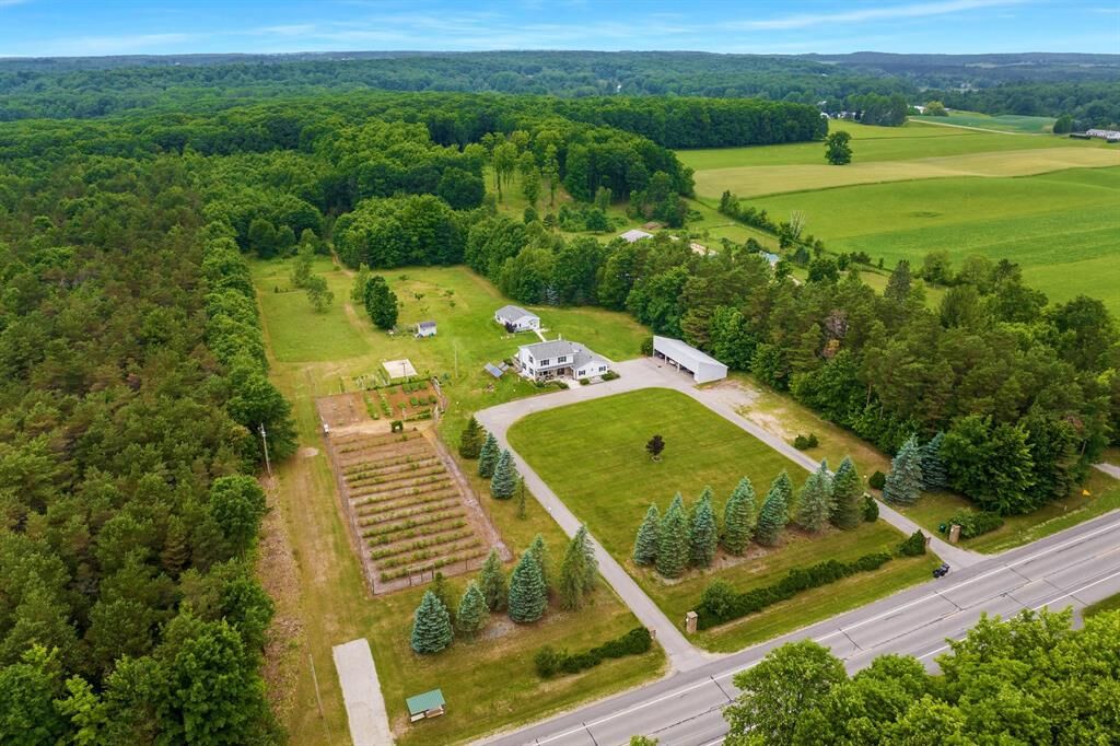 Property Photo: 9270 S M-37 MI 49620
