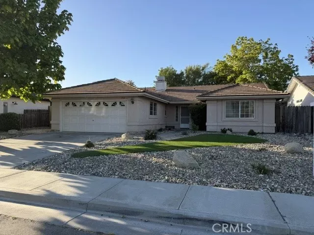 Property Photo: 190 Stonebridge Lane CA 93446