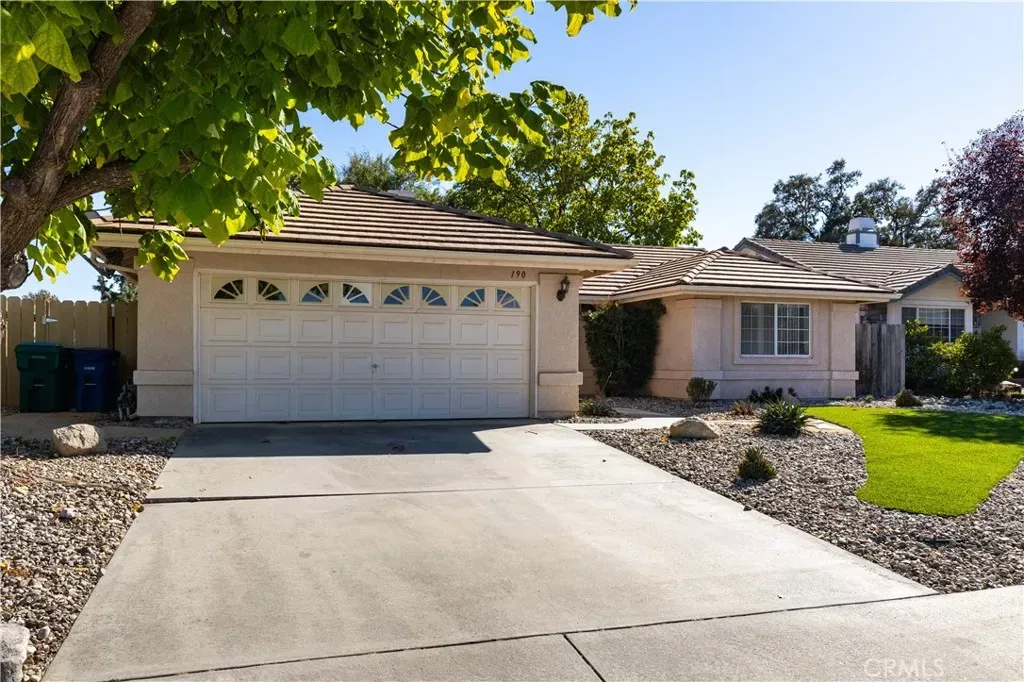 Property Photo:  190 Stonebridge Lane  CA 93446 