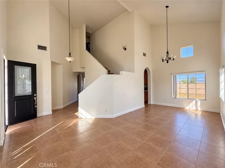 Property Photo: 675 Winners Circle CA 92582