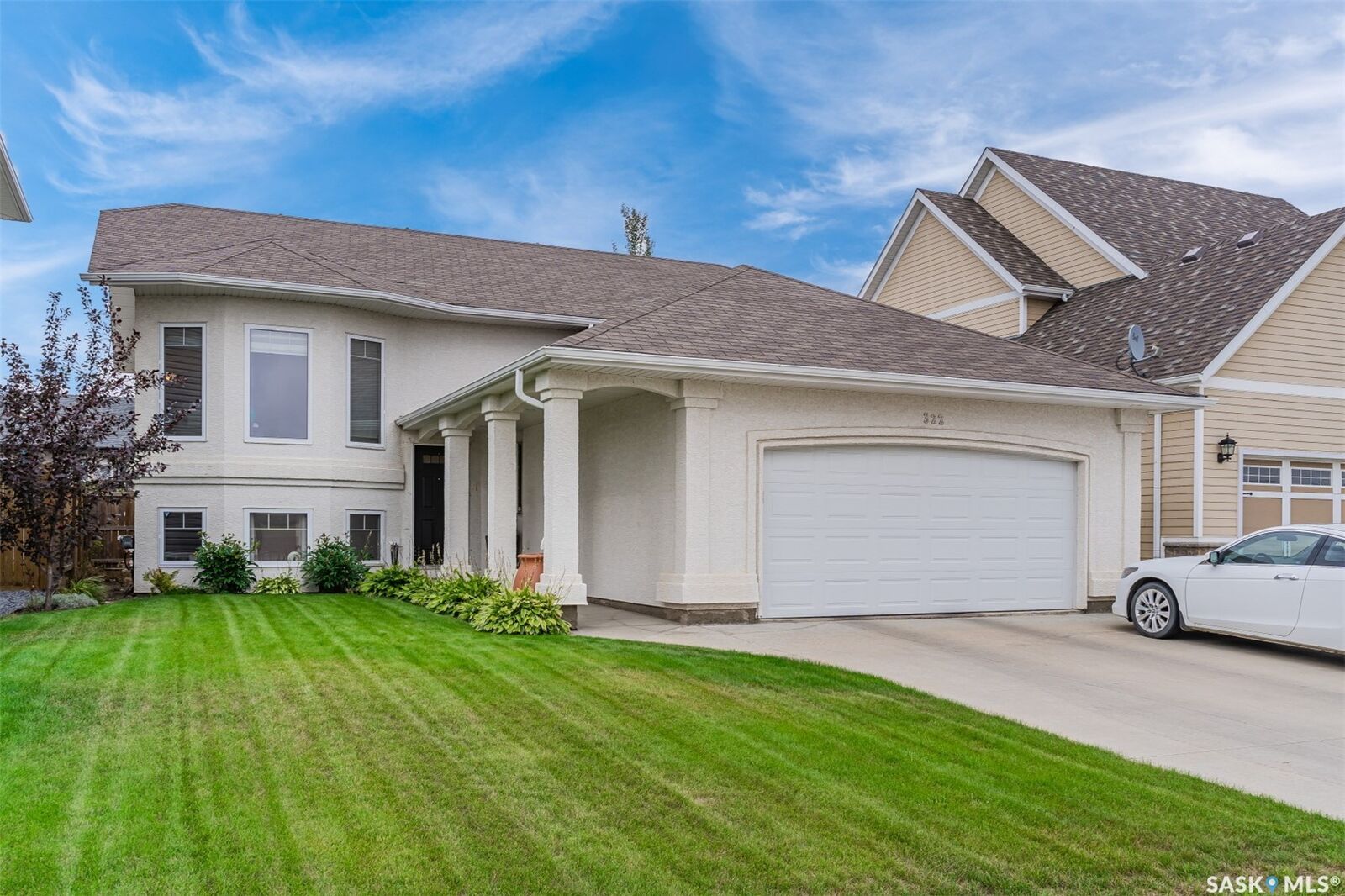 Property Photo:  322 Nicklaus Drive  SK S0K 0A1 